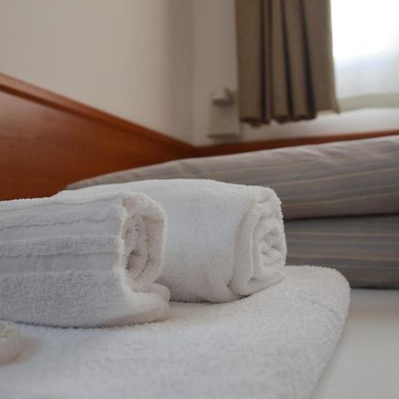 Isolabella Hotel Foce Varano Buitenkant foto