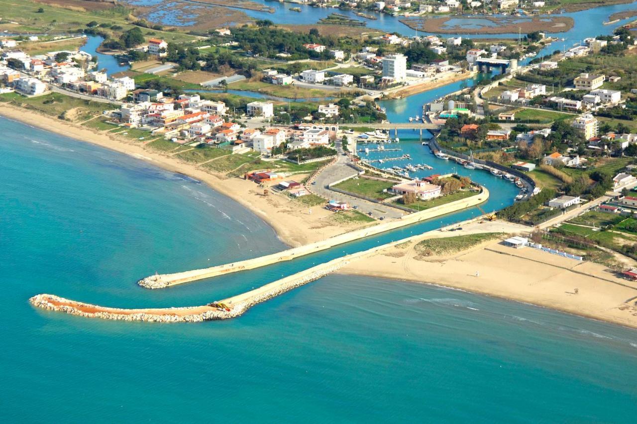 Isolabella Hotel Foce Varano Buitenkant foto