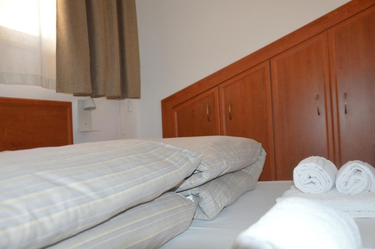 Isolabella Hotel Foce Varano Buitenkant foto